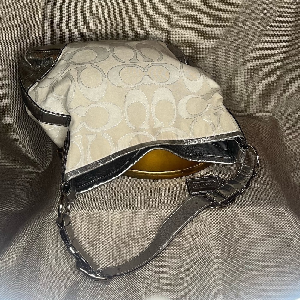 Coach 19758 Peyton White Canvas Signature Metallic Silver hobo bag - Picture 12 of 14
